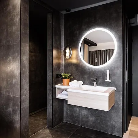Phoenix7 Hotel 3*