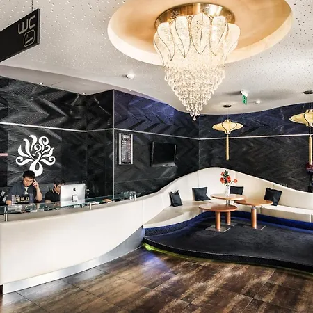 凤凰7号酒店 默德林