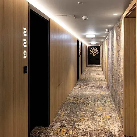 Hotel Phoenix7 3*